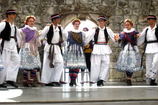 Народные хорватские костюмы