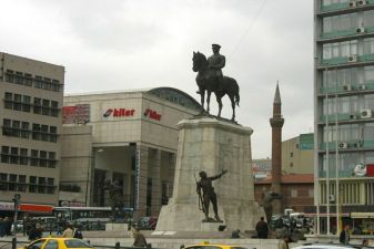 Анкара фото – Памятник Мустафе Кемалю