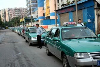 Остановка такси в Гуанчжоу