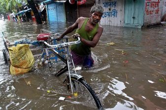 Муссоные дожди на улицах Калькутты