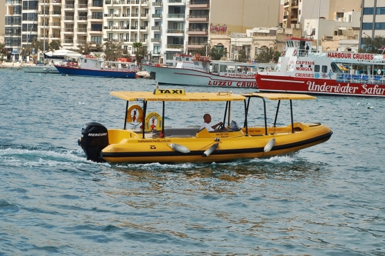 Водное такси компании Malta Water Taxis