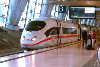 Железнодорожная станция в аэропорту Франкфурта