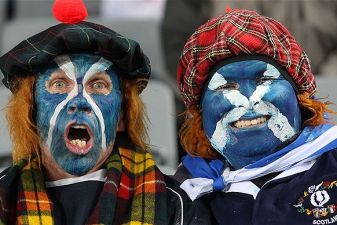 Шотландские футбольные болельщики
