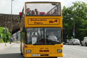 Туристический двухэтажный автобус