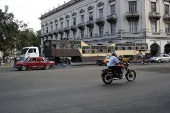 Куба фото – автобус