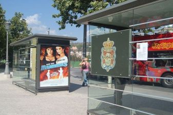 Испания фото – автобусная остановки