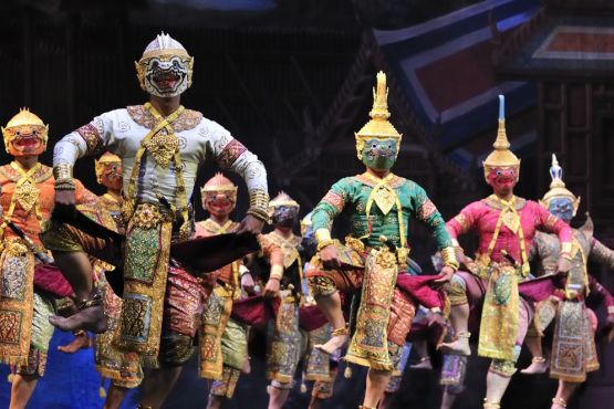 Тайланд фото – Представление театра масок кон