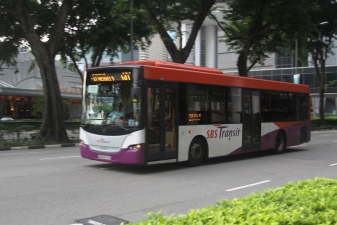 Городской автобус в Сингапуре