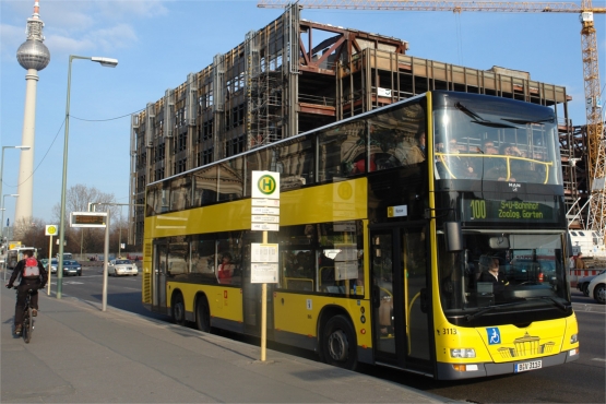 Двухэтажный берлинский автобус
