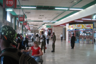 Внутри автовокзала